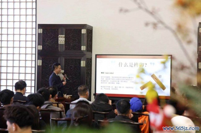 榫卯匠心，代代共守：区锦泽获评传统榫卯产品制作期间非遗代表性传承东说念主